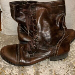 Steve Madden Brown combat boots vintage looking women’s size 10